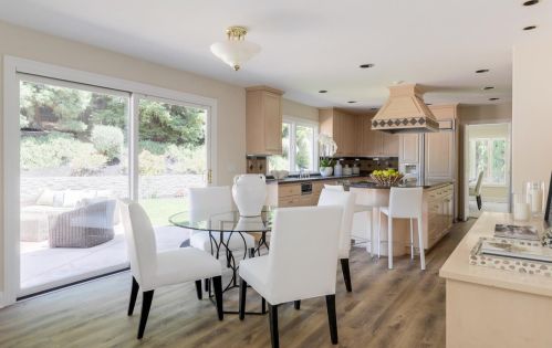 11555 Arroyo Oaks Dr, Los Altos CA 94024-6527 exterior