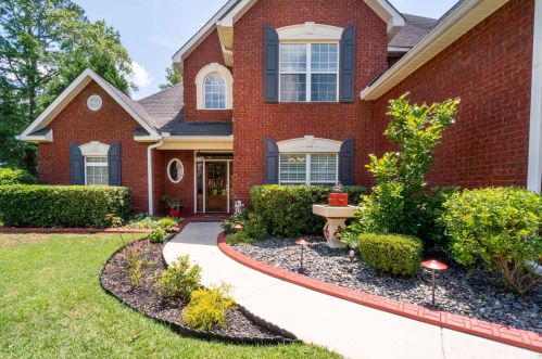 505 London Ct, Bonaire, GA 31005-5409