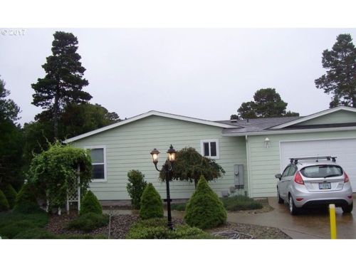 3478 Rhododendron Dr, Florence OR  97439-7385 exterior