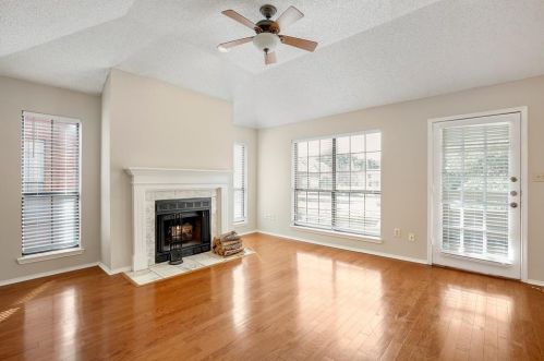 2306 Kenley St, Fort Worth TX  76107-4938 exterior