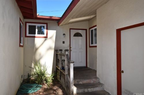 82 Rafael Way, San Luis Obispo, CA 93405-1524