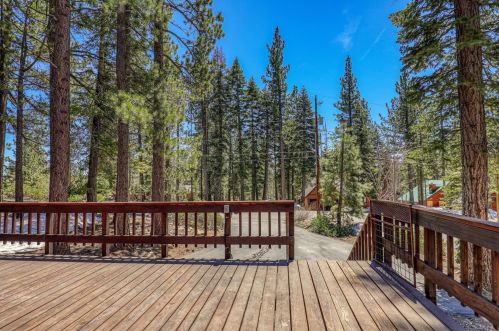 12279 Bennett Flat Rd, Truckee CA  96161-6202 exterior