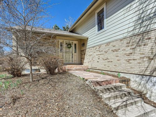 2731 Oakland Cir, Denver CO  80014-3136 exterior