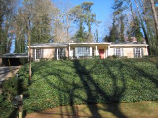 6550 Bridgewood Valley Rd, Atlanta GA  30328-2906 exterior