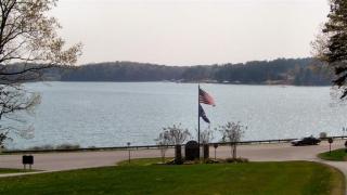 8 Captain Ln, Salem, SC 29676-4228