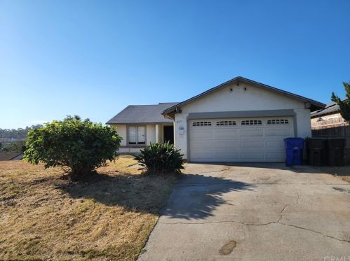 8573 Miguel Vista Pl, San Diego, CA 92114-7435