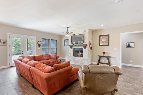 2151 Texas Plume Rd, Cedar Hill TX 75104-3602 exterior