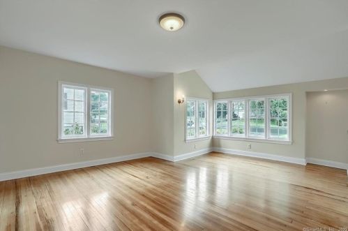 5 Hazel St, Norwalk CT  06851-3016 exterior
