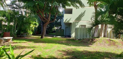 2522 Date St, Honolulu HI  96826-5506 exterior