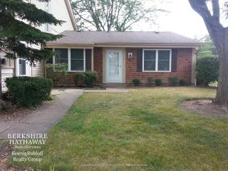 212 Bradley Ct, Hanover Park, IL 60108-2099