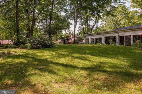 7415 Hastings St, Springfield VA  22150-4108 exterior