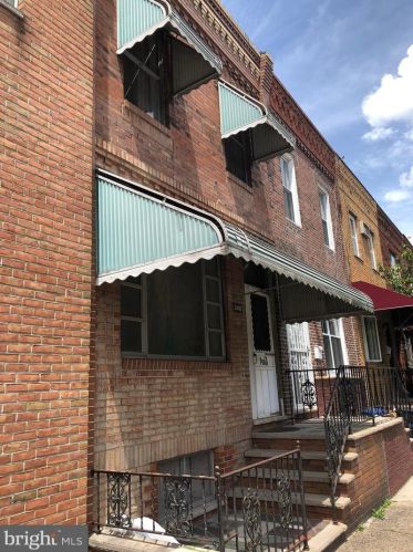 2442 10th St, Philadelphia, PA 19133-1603