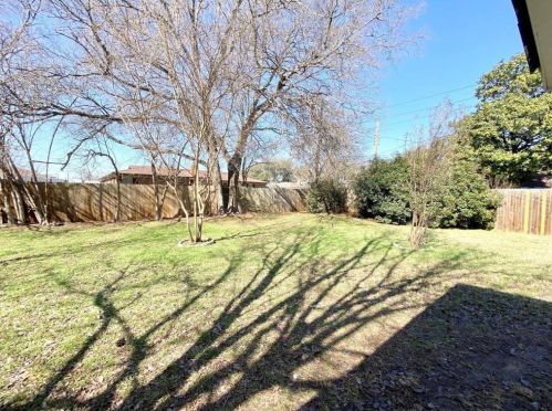 4909 Katherine Dr, Fort Worth TX  exterior