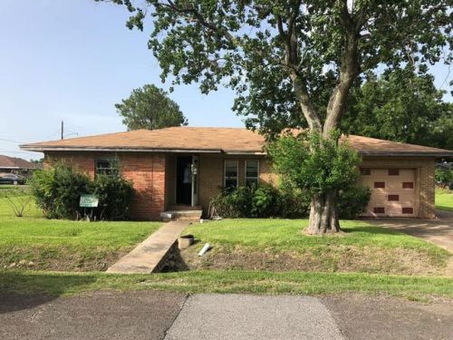 4948 Beaumont Ave, Port Arthur, TX 77640-2513