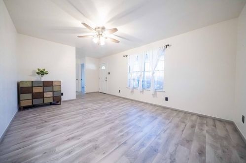 5617 Comer Dr, Fort Worth TX  76134-2205 exterior