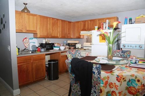 10 Ocean St, Providence, RI 02905-2206