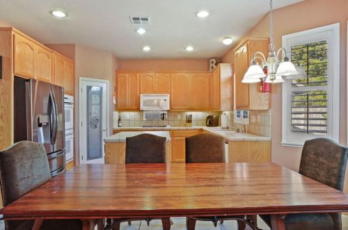 2613 Casey Ray Ct, Turlock CA  95382-8829 exterior