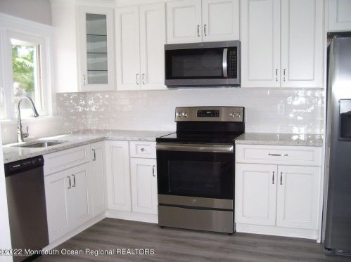 600 3rd Ave, Tinton Falls NJ  07712-5931 exterior