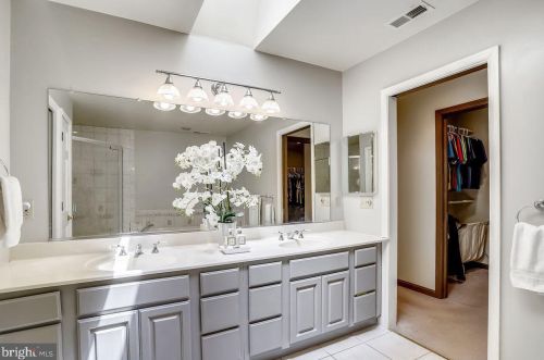 737 Sharpsburg Dr, Davidsonville MD 21035-1927 exterior