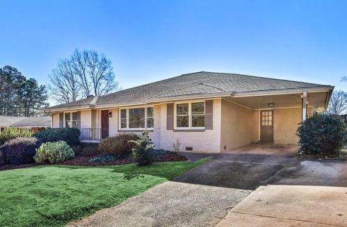 1745 Dyson Dr, Atlanta, GA 30307-1315