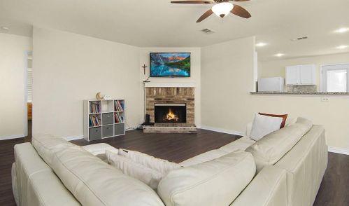 5316 Driftway Dr, Fort Worth TX  76135-1411 exterior