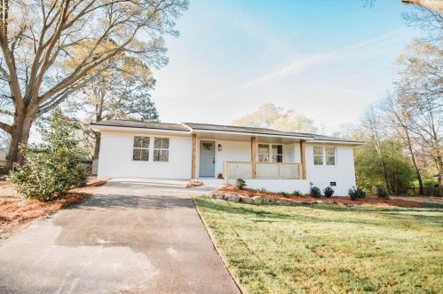 1214 Topaz Ln, Villa Rica, GA 30180-2218