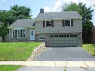 1041 Arch St, Allentown, PA 18104-3511