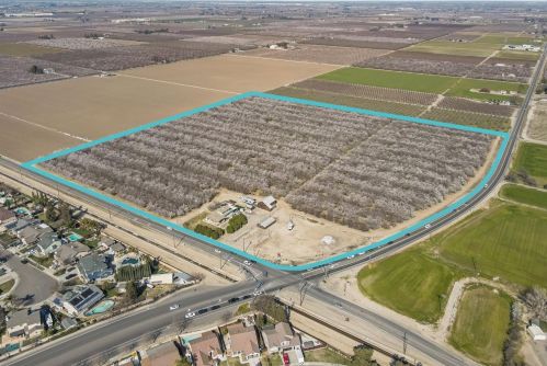 101 Taylor Rd, Turlock, CA 95382-9572