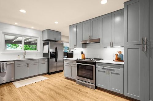 2207 Baltusrol Dr, Austin TX  78747-1202 exterior