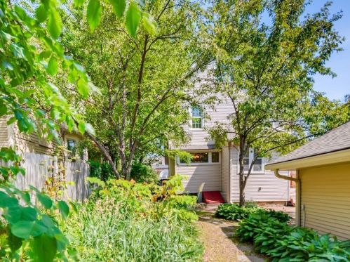 814 Grand Ave, Saint Paul MN  55105-3310 exterior