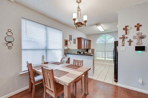 5724 Northfield Dr, Fort Worth TX  76179-3750 exterior
