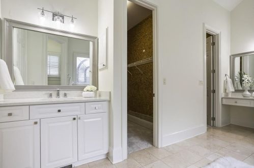 710 Lake Summit Dr, Atlanta GA  30342-1919 exterior