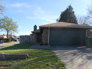 5414 Knollridge Dr, Garland TX  75043-4213 exterior