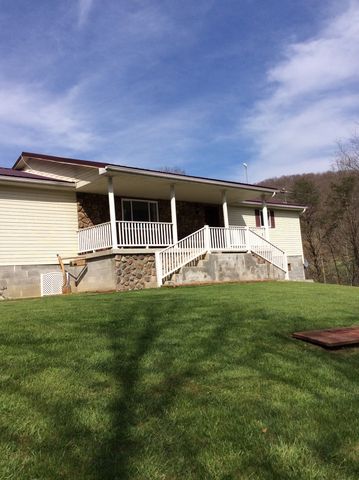 20801 Morgantown Pike, Thornton WV  26440-8202 exterior