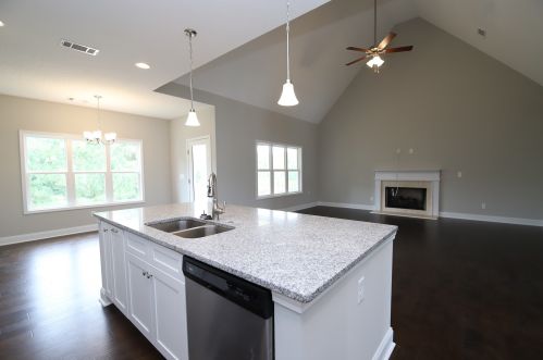 324 Linman Dr, Lagrange GA  30241-8786 exterior
