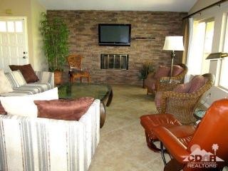 42293 Omar Pl, Palm Desert CA  92211-7665 exterior