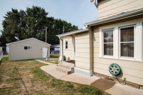 962 Cook Ave, Saint Paul MN  55106-3235 exterior