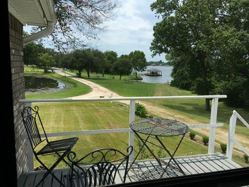 9145 Lake Conroe Dr, Conroe, TX 77304-1020