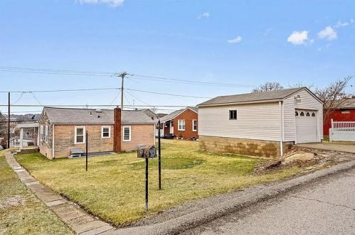 609 Virginia Ave, Rochester PA  15074-1243 exterior