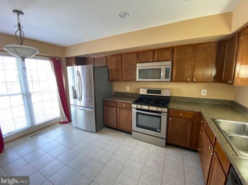 12387 Manchester Way, Woodbridge VA  22192-5179 exterior
