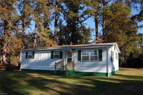 11425 Magnet Dr, Smithfield, VA 23430-4353