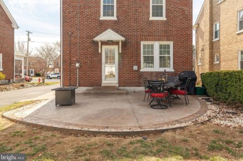 860 Fountain Ave, Lancaster PA  17601-4533 exterior