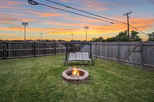 15920 Braesgate Dr, Austin TX  78717-4817 exterior