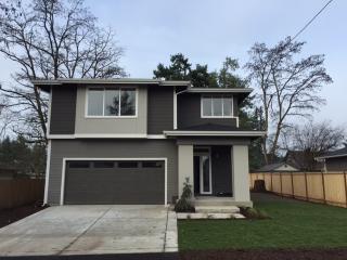 13206 Park Ave, Tacoma, WA 98444-4872