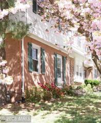 4318 Elliot Ct, Woodbridge, VA 22193-2634