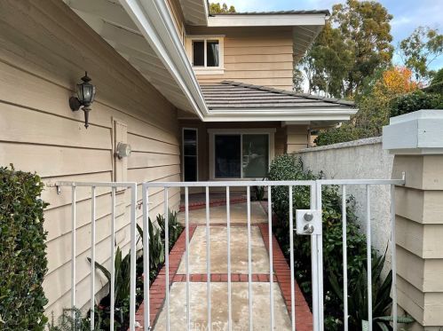 6 Morning Breeze, Irvine, CA 92603-3750