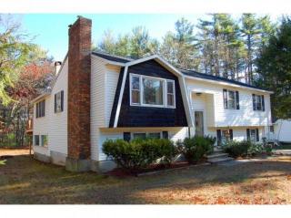72 Old Derry Rd, Londonderry, NH 03053-2218