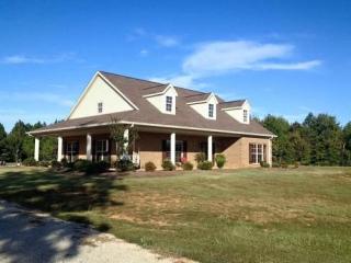 825 Park St, Mantachie, MS 38855