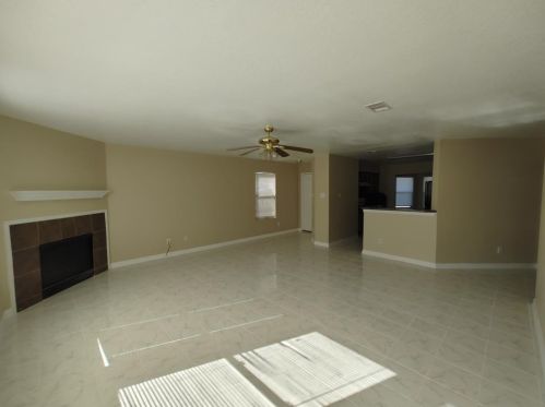 9892 Tulip St, Conroe TX  77385-7590 exterior