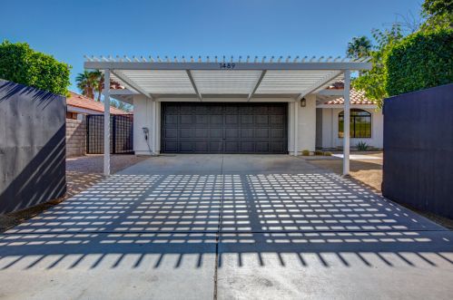 1489 Francis Dr, Palm Springs, CA 92262-2320